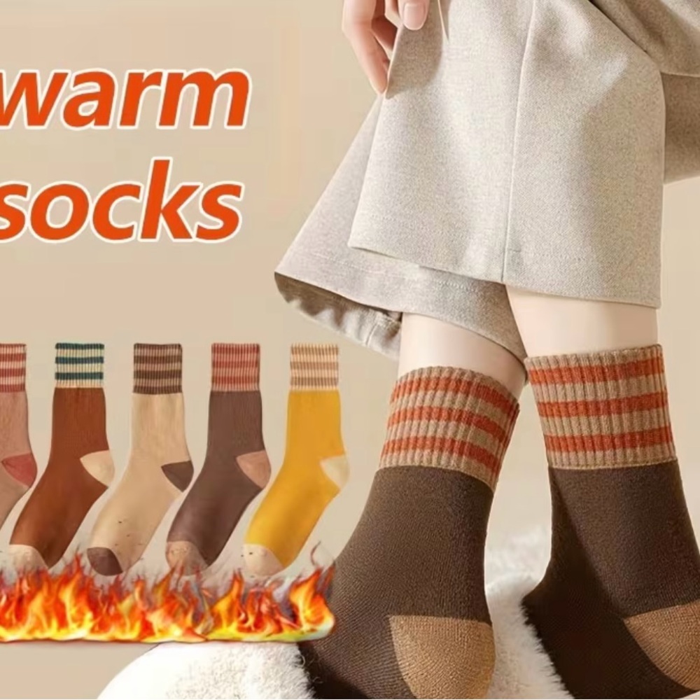 NIP Twenty Pairs of Colorful Women’s Plush Winter Socks Size: 5.5-8.5 - Picture 5 of 6